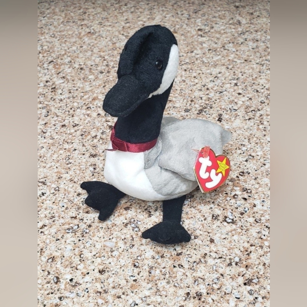 Ty Beanie Baby Loosy The Canadian Goose 1998